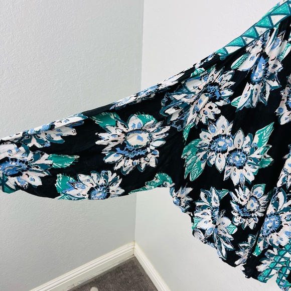 Free People Good Vibrations Button Down Blue Floral Blouse - XS - Picture 6 of 9